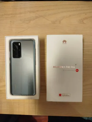 Huawei P40 Pro con schermo rotto