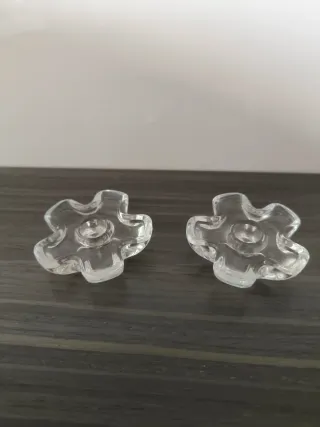 Portacandele in vetro a forma di fiore