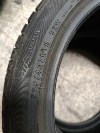 Neumático 225/40/18 92Y