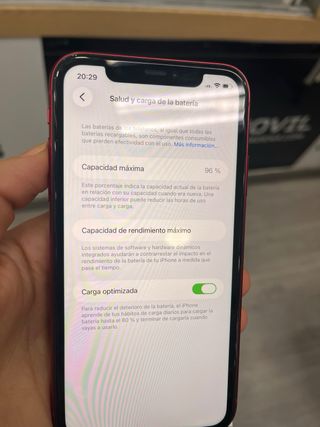 iPhone 11 64GB Rosso Usato 96% Batteria