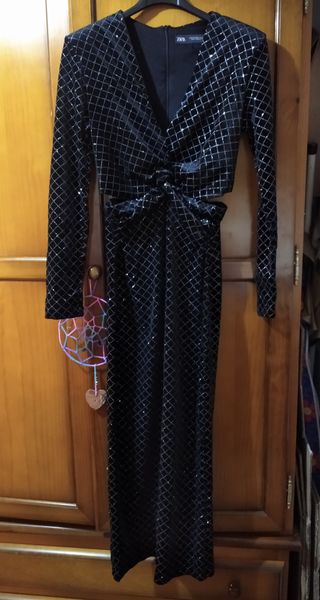 Vestido midi Zara terciopelo brillos