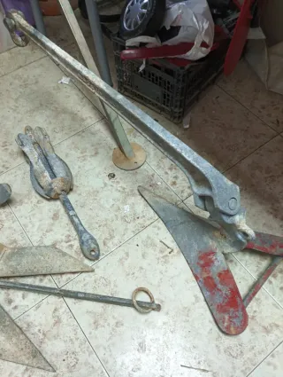 Anclas con cabo y cadena