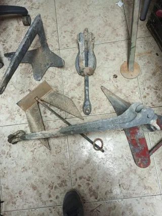 Anclas con cabo y cadena