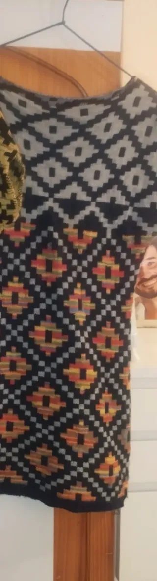 Vestido corto punto manga corta estampado