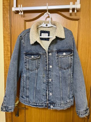 Chaqueta de borrego Bershka