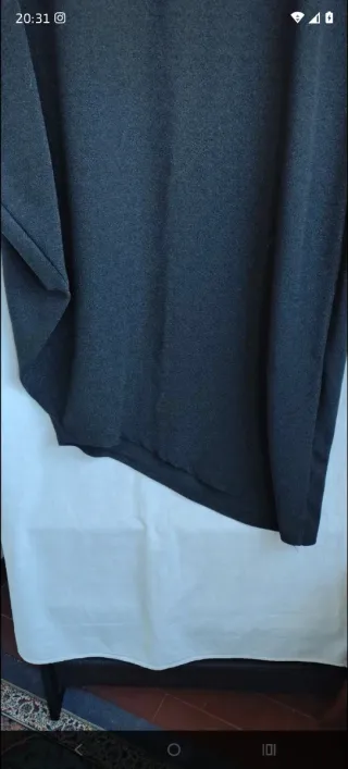 Abito asimmetrico laminato TU