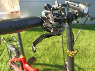 Bicicleta plegable roja Btwin Hoptown para Navidad