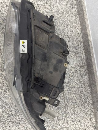 Faros Xenon BMW serie 1 restyling 2009 derecho