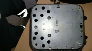 Teléfono antiguo negro