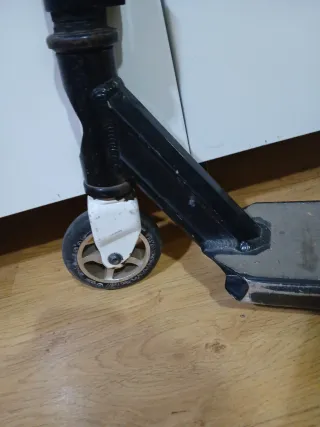 Patinete Decathlon scooter para skate Park