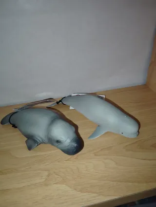Vaca Marina y Beluga de PVC. Super realistas.