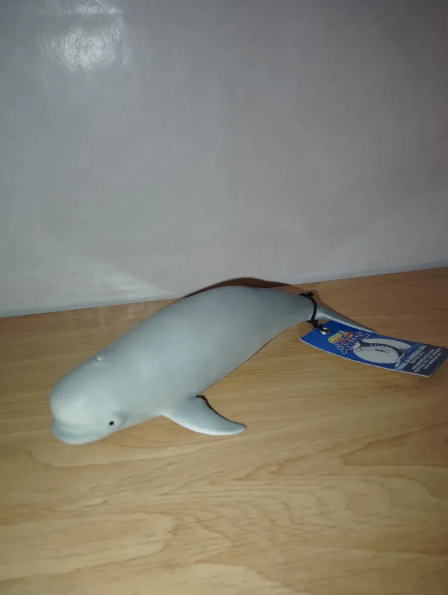 Vaca Marina y Beluga de PVC. Super realistas.
