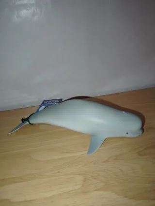 Vaca Marina y Beluga de PVC. Super realistas.