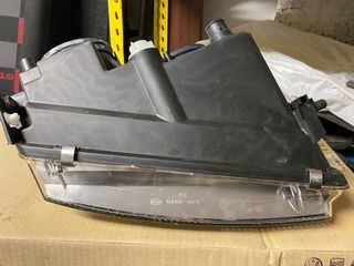 Ótica Hella VW Passat B5 usa lâmpadas H7 e H1