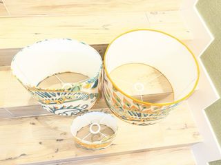 Pantalla lámpara James Malone diseño floral