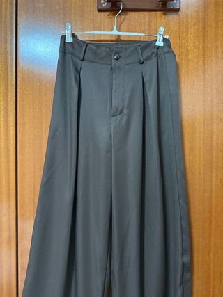 Pantalón vestir marrón ancho