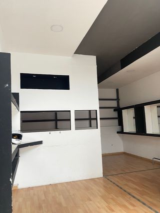 LOCAL CON DOS PLANTAS C