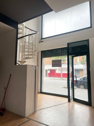 LOCAL CON DOS PLANTAS C