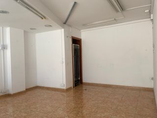 LOCAL CON DOS PLANTAS C