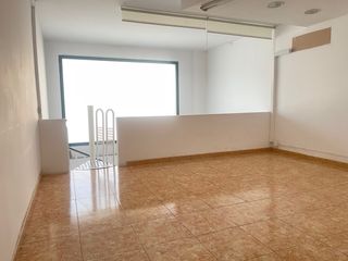 LOCAL CON DOS PLANTAS C