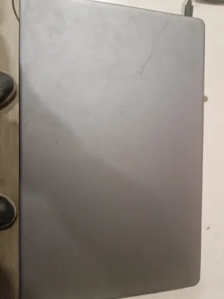 Portátil Chuwi Plata.