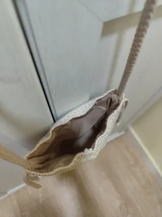 Bolso de crochet beige