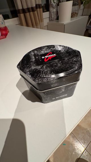 Reloj Casio G-Shock GA-710GB-1AER Dorado