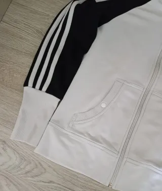 Chaqueta Adidas Vintage Blanca y Negra