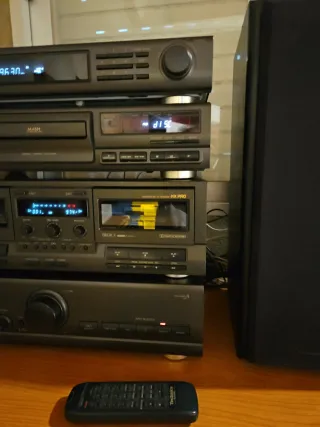 Equipo de música Technics negro