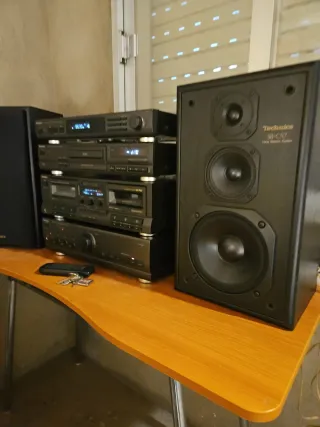 Equipo de música Technics negro
