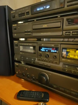 Equipo de música Technics negro