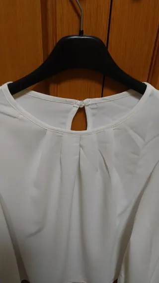 Blusa blanca manga larga mujer