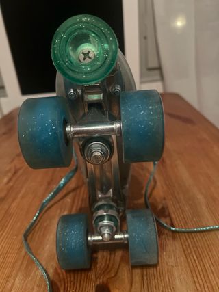 Patines 4 Ruedas Holográficos T36