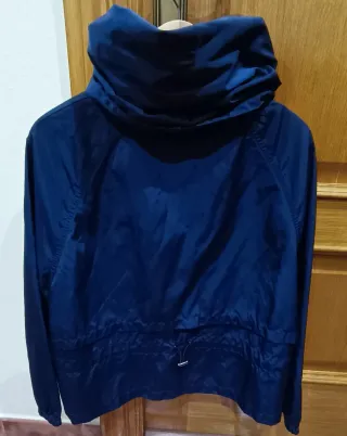 Cortavientos Zara Azul Marino