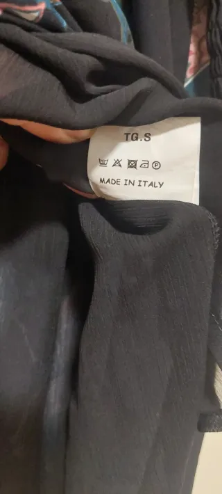 Vestitino nero con fiori