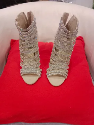 Sandalias Tacón Aguja Beige/Plata Talla 36