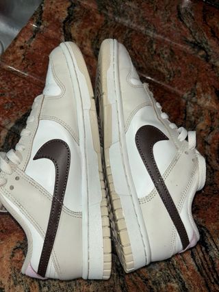 Tenis Nike Beige/Rosa Talla 40