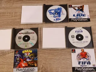 ✨Lote 3 Giochi PS1✨: FIFA, NBA Live, Crash 2