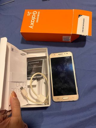 Samsung Galaxy J5 Dorado Nuevo