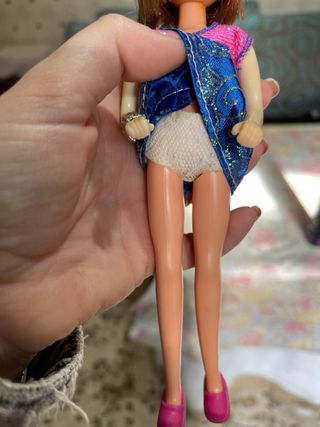 Vecchia bambola Chabel rossa