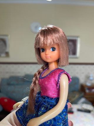 Vecchia bambola Chabel rossa