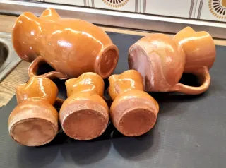 Jarras de barro artesanales