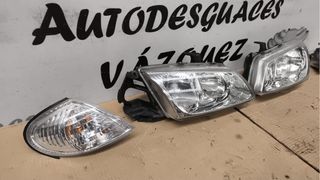 Ópticas y Pilotos Intermitentes Nissan Almera N16