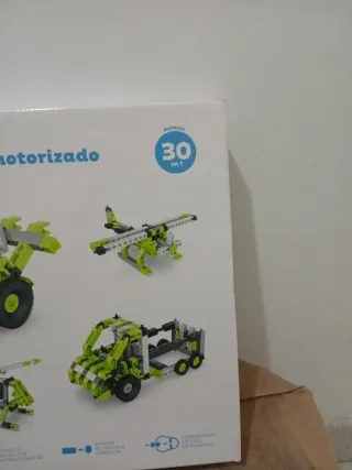 Juguete de construcción motorizado Ingenia 30 en 1