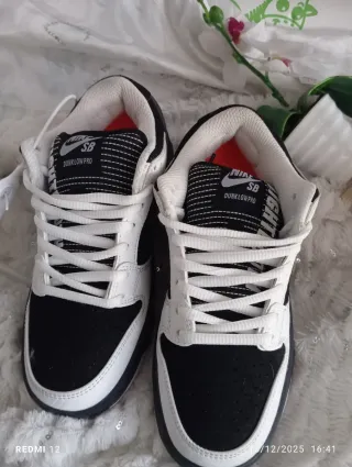 Nike SB Dunk Low x TIGHTBOOTH