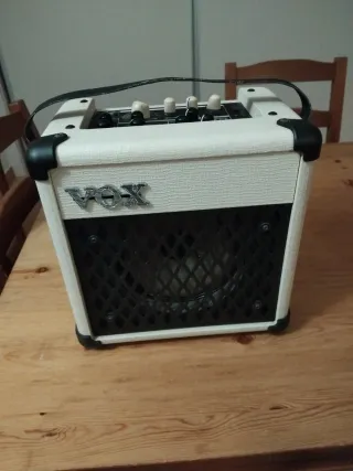 Amplificatore VOX Mini 5 Rhythm Bianco