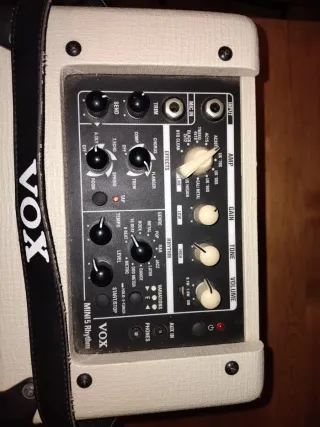 Amplificatore VOX Mini 5 Rhythm Bianco