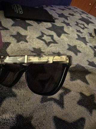 Se regalan gafas de sol graduadas