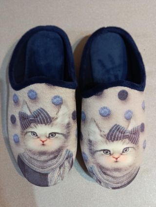 Ciabatte con gattini e pois