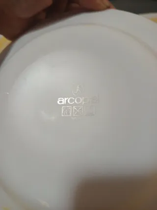 Vajilla Arcopal Azul y Blanca